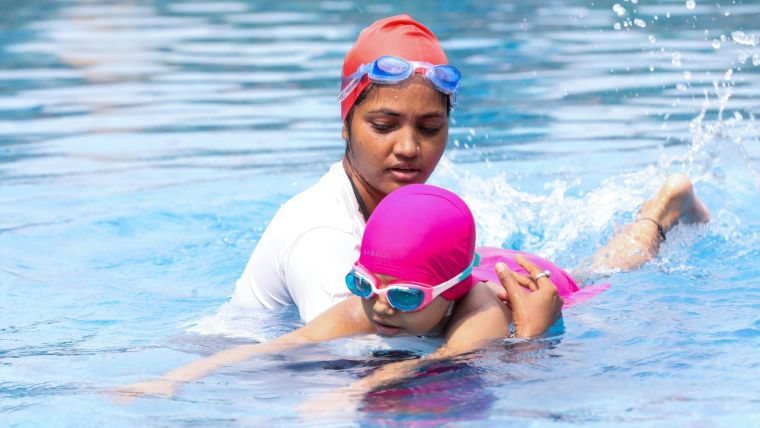 Langsung Bisa! Inilah Tips Renang Pemula yang Paling Efektif